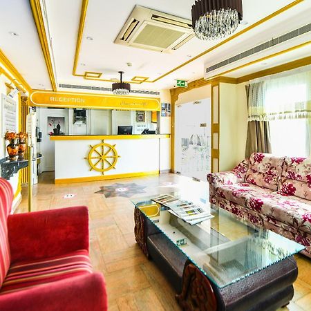 Oyo 137 Marina Hotel Maskat Zewnętrze zdjęcie