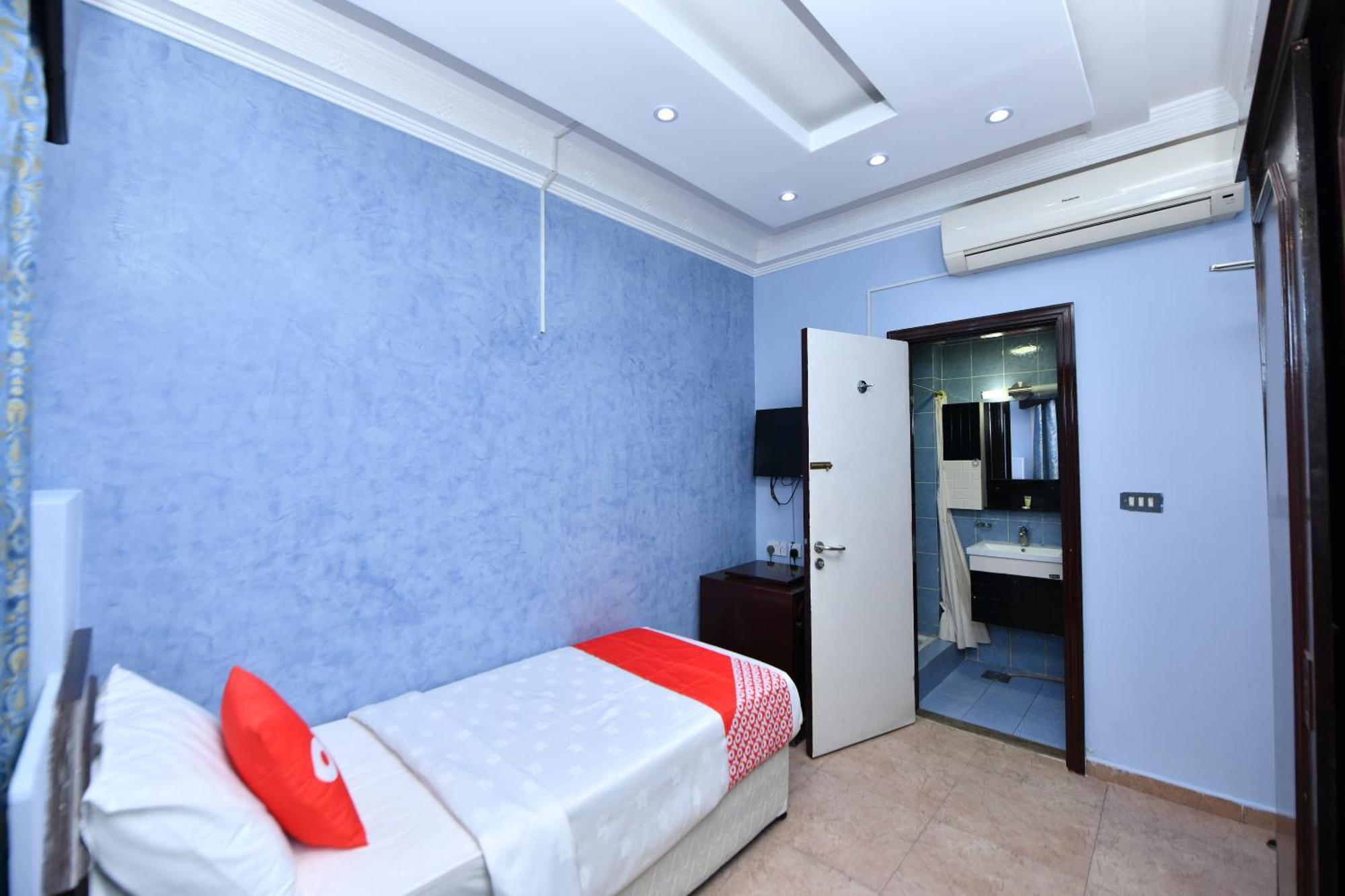 Oyo 137 Marina Hotel Maskat Zewnętrze zdjęcie